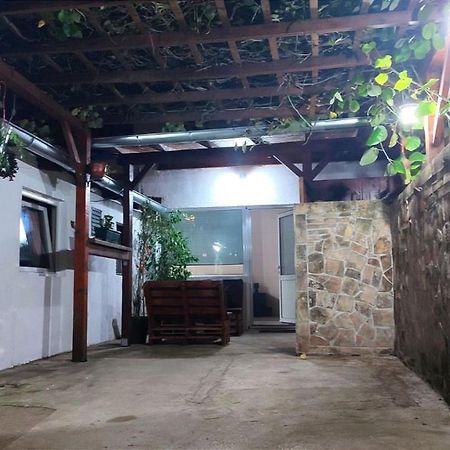 Airport Apartment Air Surcin Exterior photo